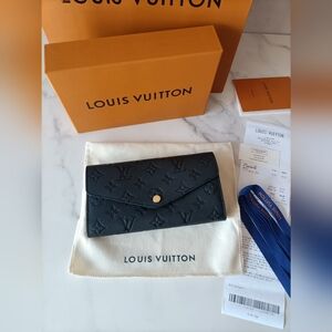Louis Vuitton Black Sarah Wallet